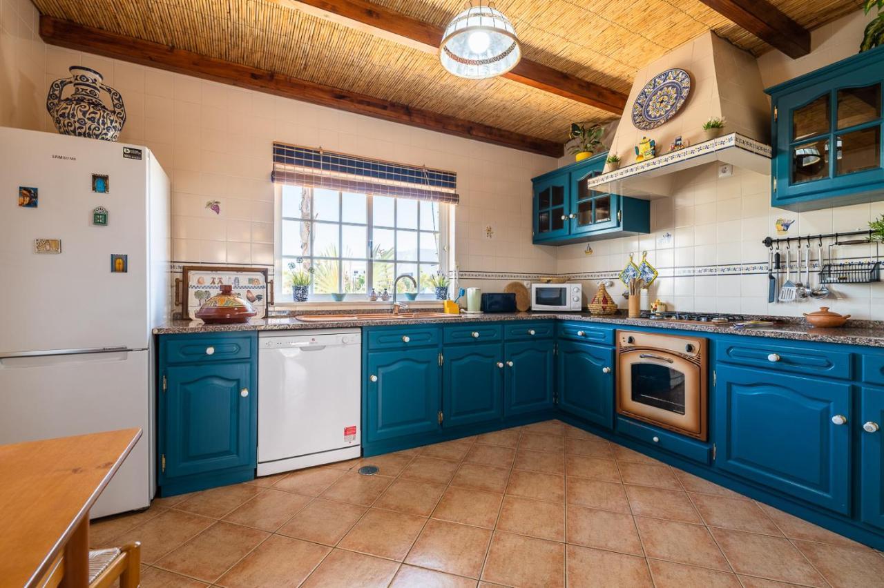 Villa Oasis Gale - Luxury Villa With Private Pool, Ac, Free Wifi, 5 Min From The Beach 阿尔布费拉 外观 照片